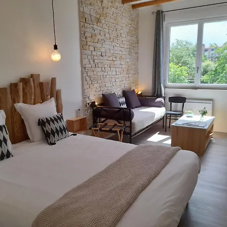 Bed & Breakfast Charmes En Le Charme Atypique *